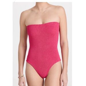 Hunza G NWOT Strapless swimsuit